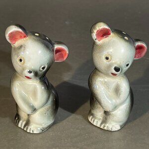 Vintage Baby Bear Salt and Pepper Shakers (1362)